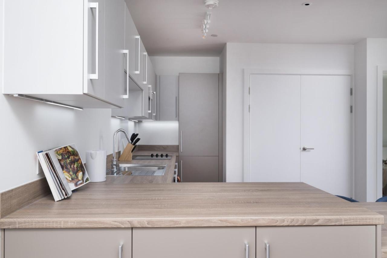Modern Studios And Apartments At Barking Wharf In London Exterior photo